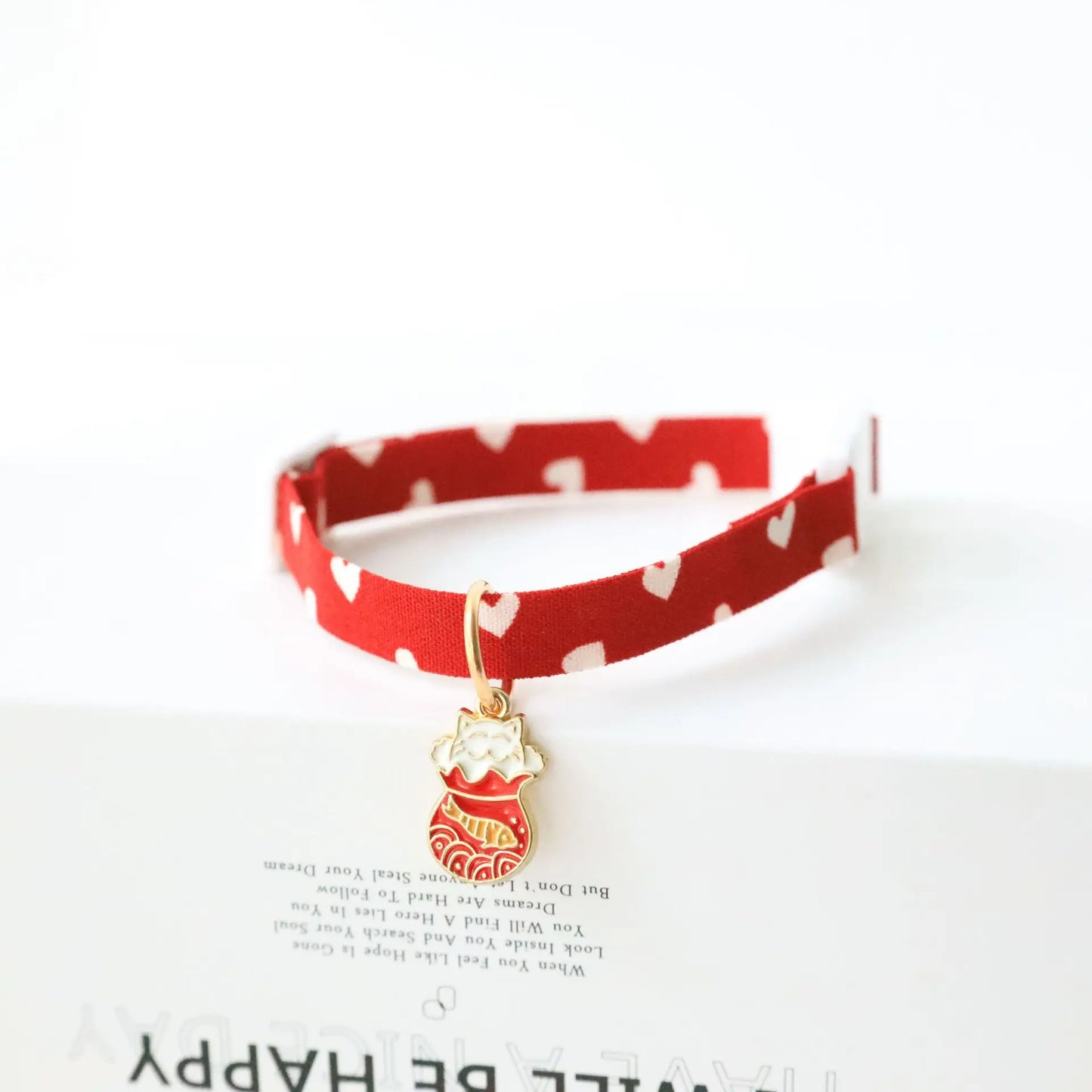 Cat Collar with Bell — Safety Breakaway, Adjustable 18–48 cm (Heart Charm)